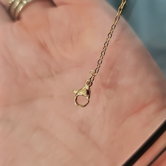 Gold and Black Clover Pendant Necklace - Picture 3 of 4